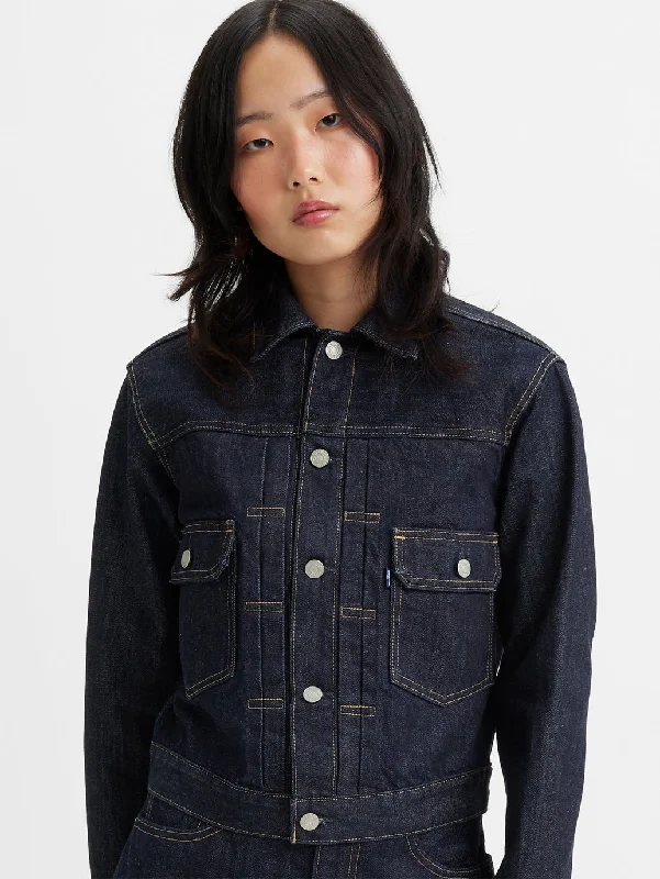 Weekend Jackets for Leisure -Women's Solid Spread Collar Denim Jacket