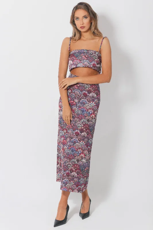 Flowy maxi skirts for breezy summer style -A-line skirt with a colorful print