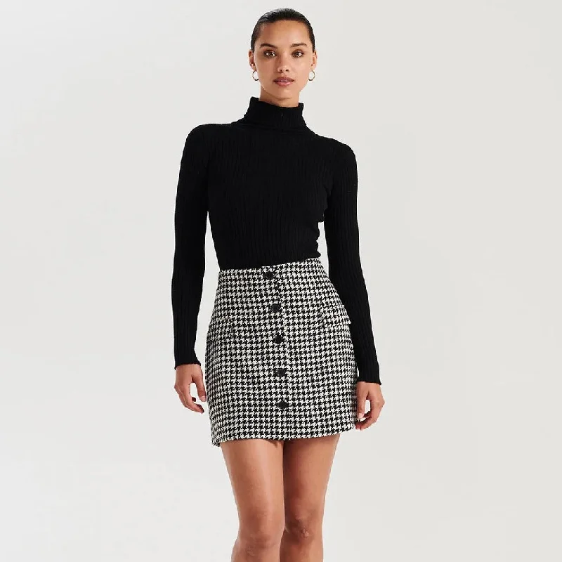 Vintage denim skirts for nostalgic charm -Bella Woven Mini Skirt (Houndstooth)