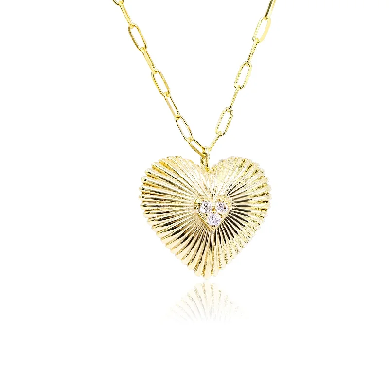 Trendy necklaces and pendants with statement pieces for a bold fashion statement-14K YELLOW GOLD DIAMOND RADIANT HEART NECKLACE - 0.05CTW